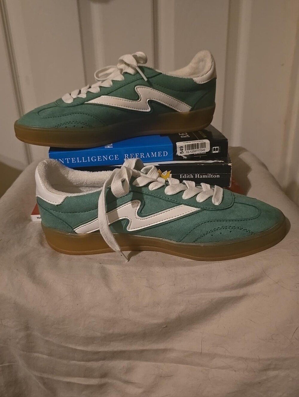 Madden Girl Green Fabric Gum Sole Retro Sneakers Women’s Size 6